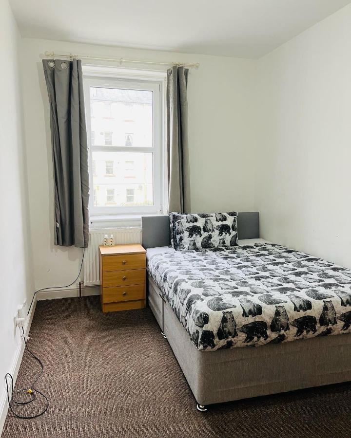 Апартаменты Simple 2Bed Flat In Edinburgh. Экстерьер фото